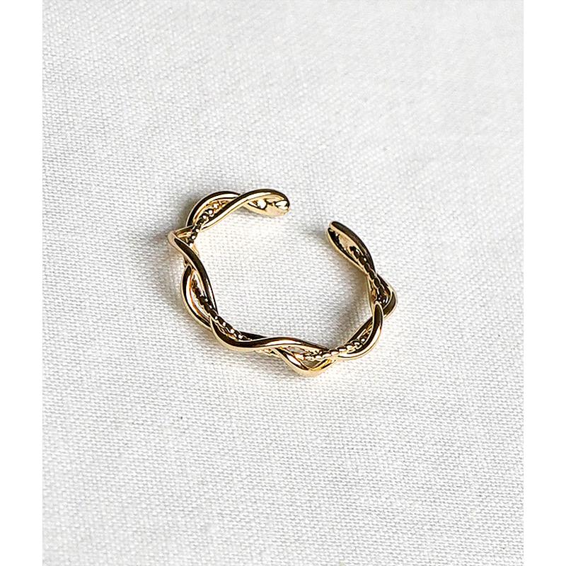 Twist design gold ring 4