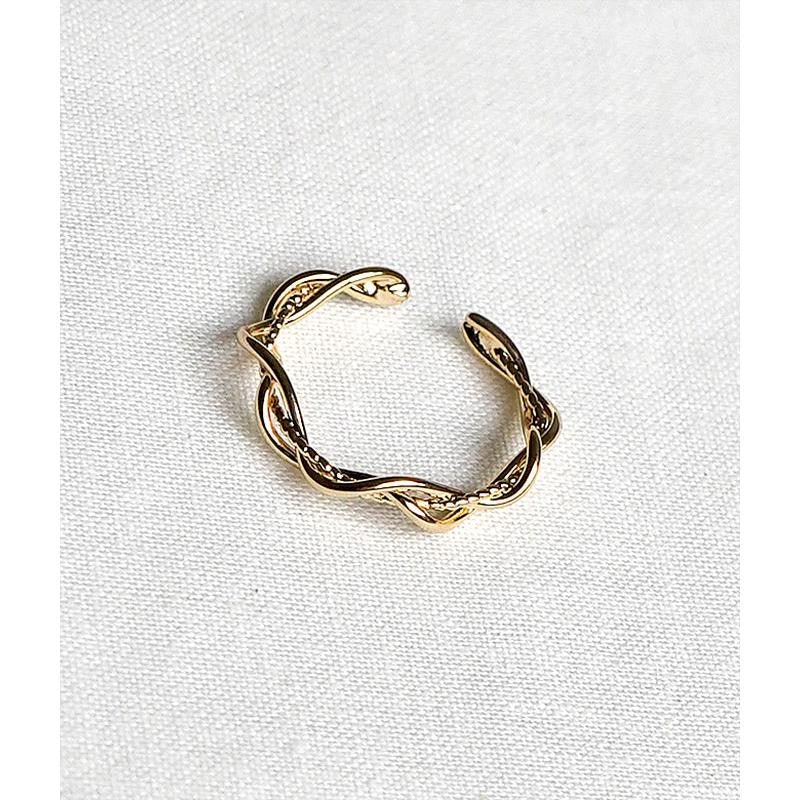 Twist design gold ring 4