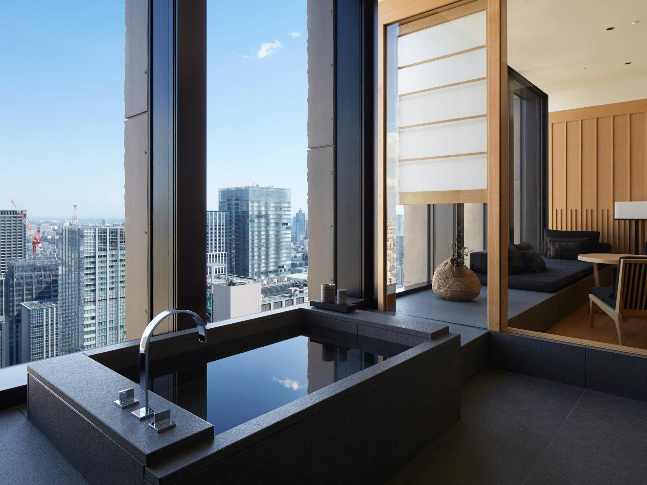 アマン東京 4