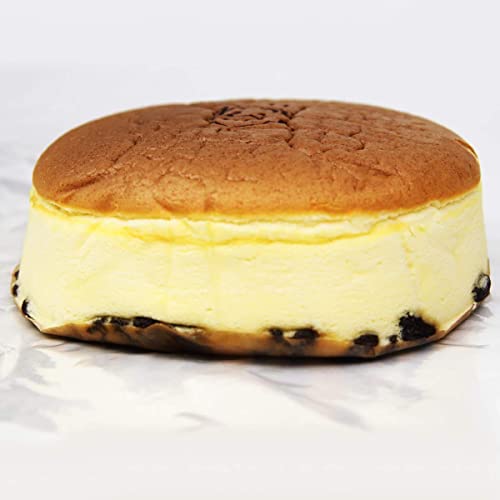 りくろーおじさんの焼きたてチーズケーキ 2