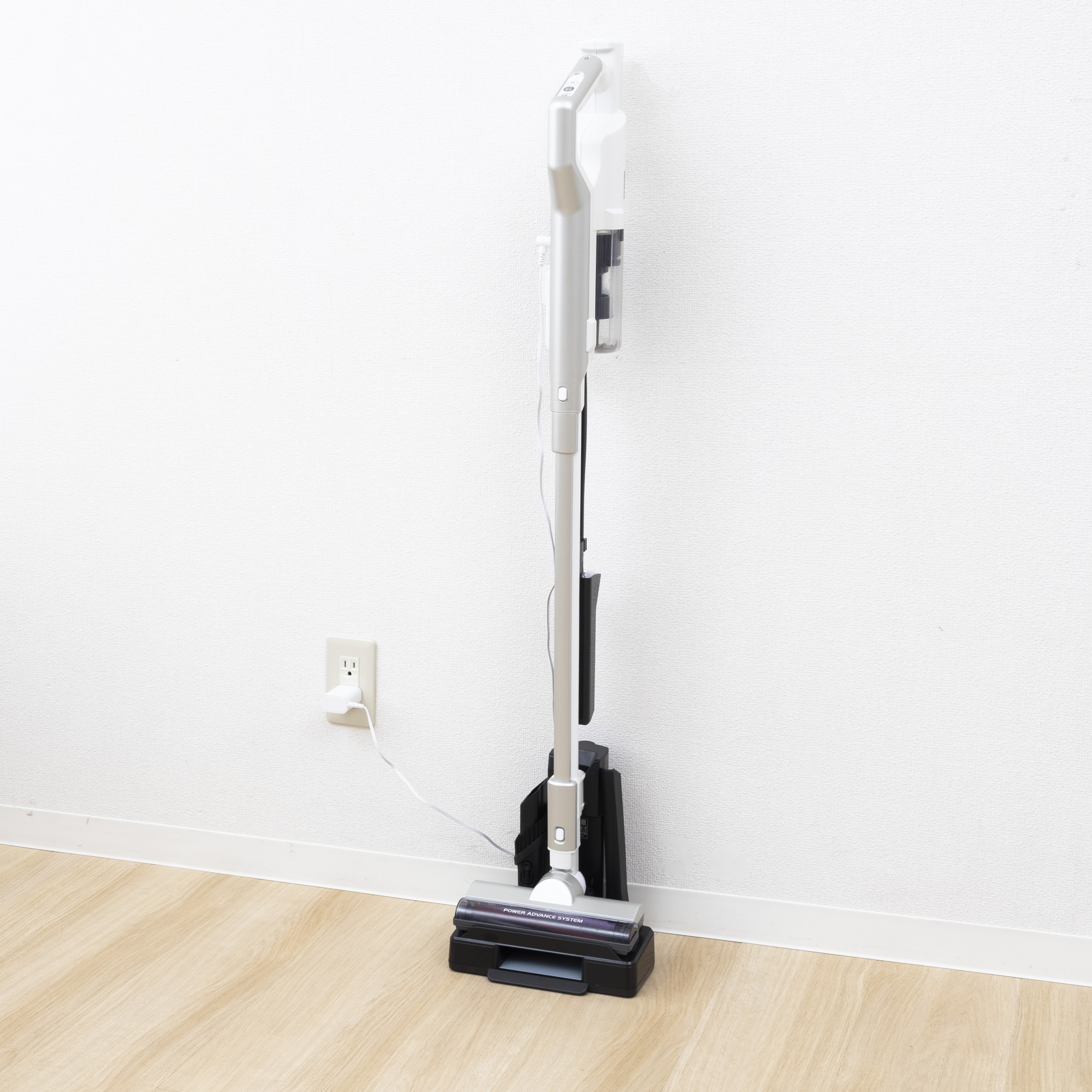 充電式サイクロンスティッククリーナー モップスタンド付き 6