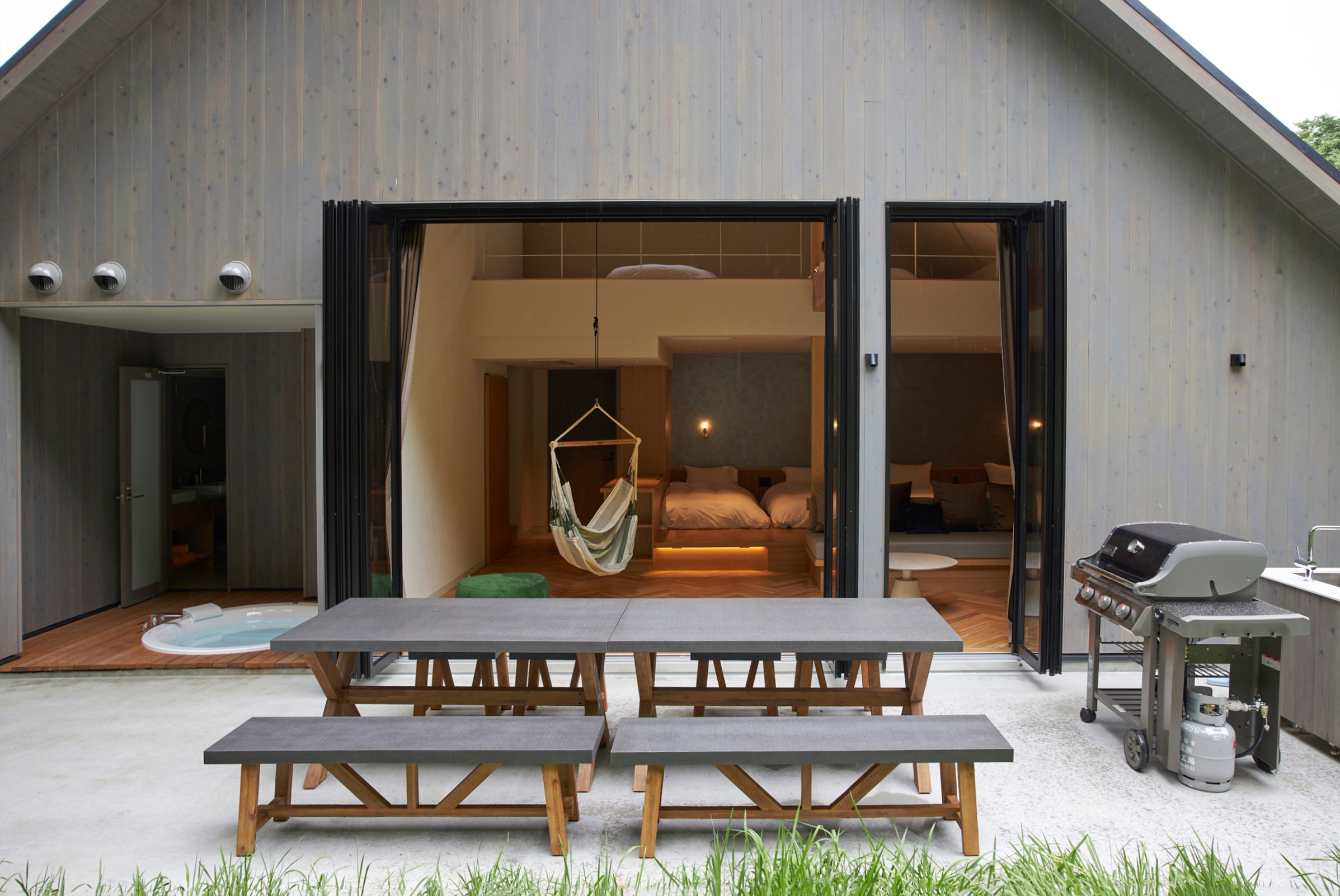 Lazy Inn.  2