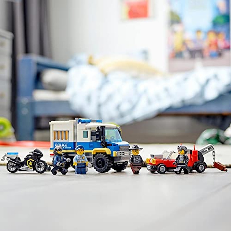 シティ ドロボウの護送車 6