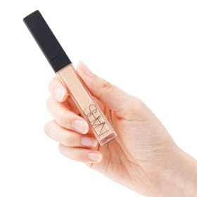 資生堂 NARS ラディアントクリーミーコンシーラーを検証レビュー!シミを隠すコンシーラーの選び方も紹介 4