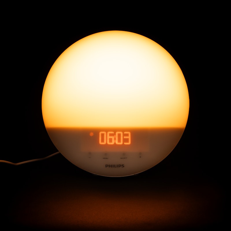 フィリップス SmartSleep ウェイクアップ ライト HF3519/15をレビュー フィリップス SmartSleep ウェイクアップ ライト HF3519/15をレビュー