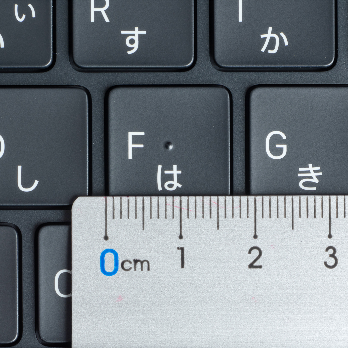 MacBook Pro 14インチ MKGT3J/Aをレビュー！クチコミ・評判をもとに