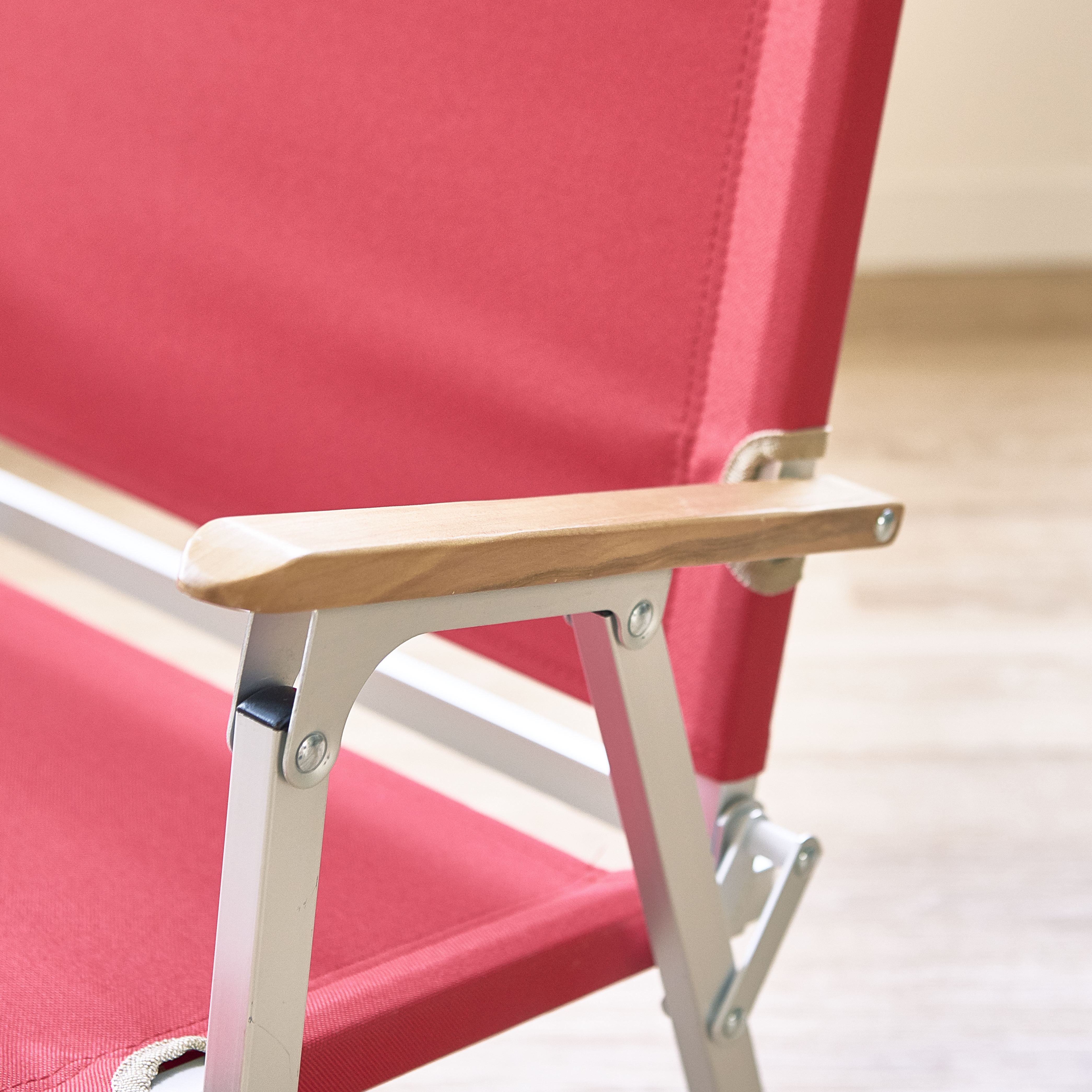 コールマン コンパクト フォールディングチェアを全36商品と比較 口コミや評判を実際に使ってレビューしました Mybest