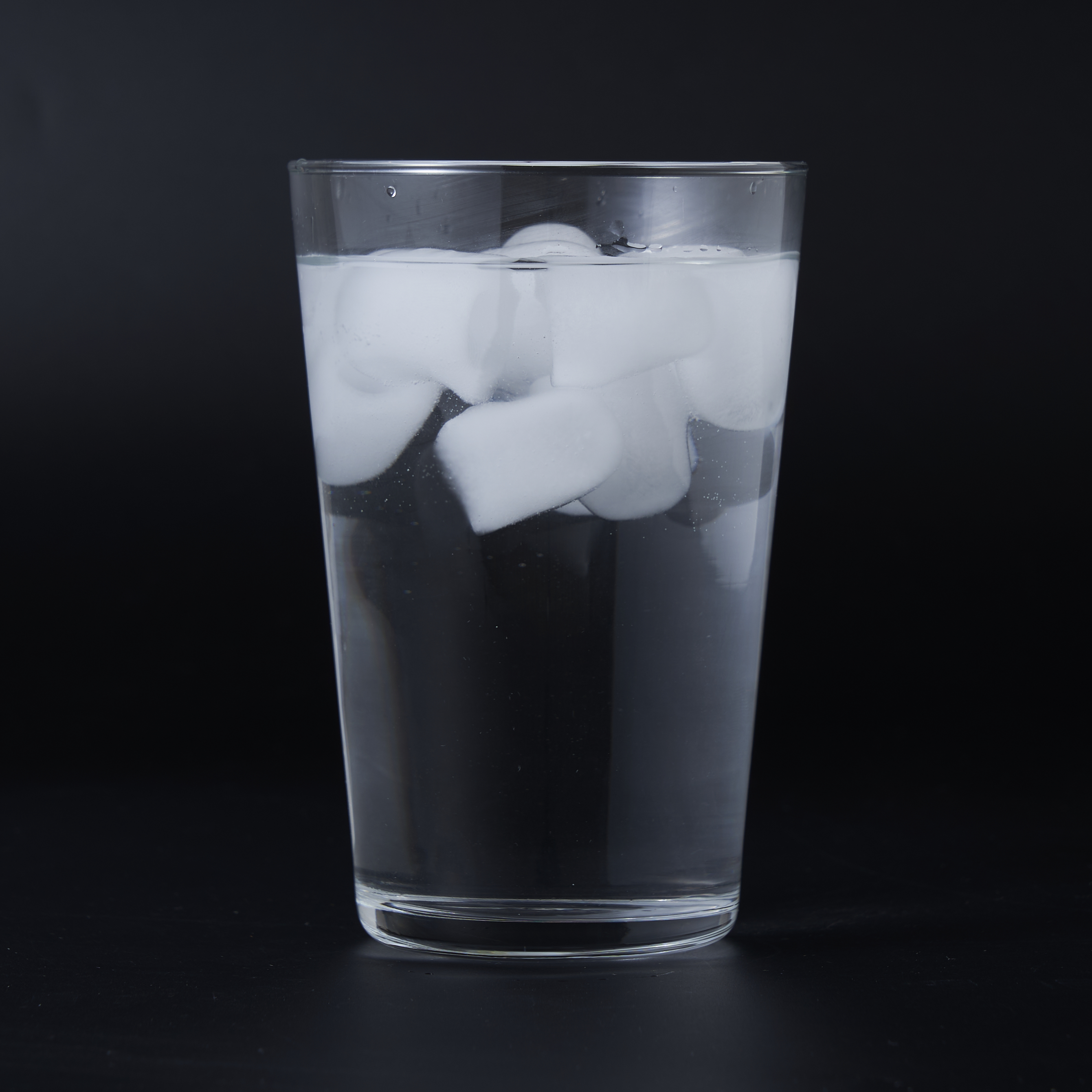 高速製氷機 10