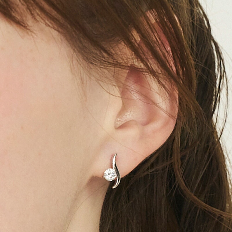 リーフ ピアス 2