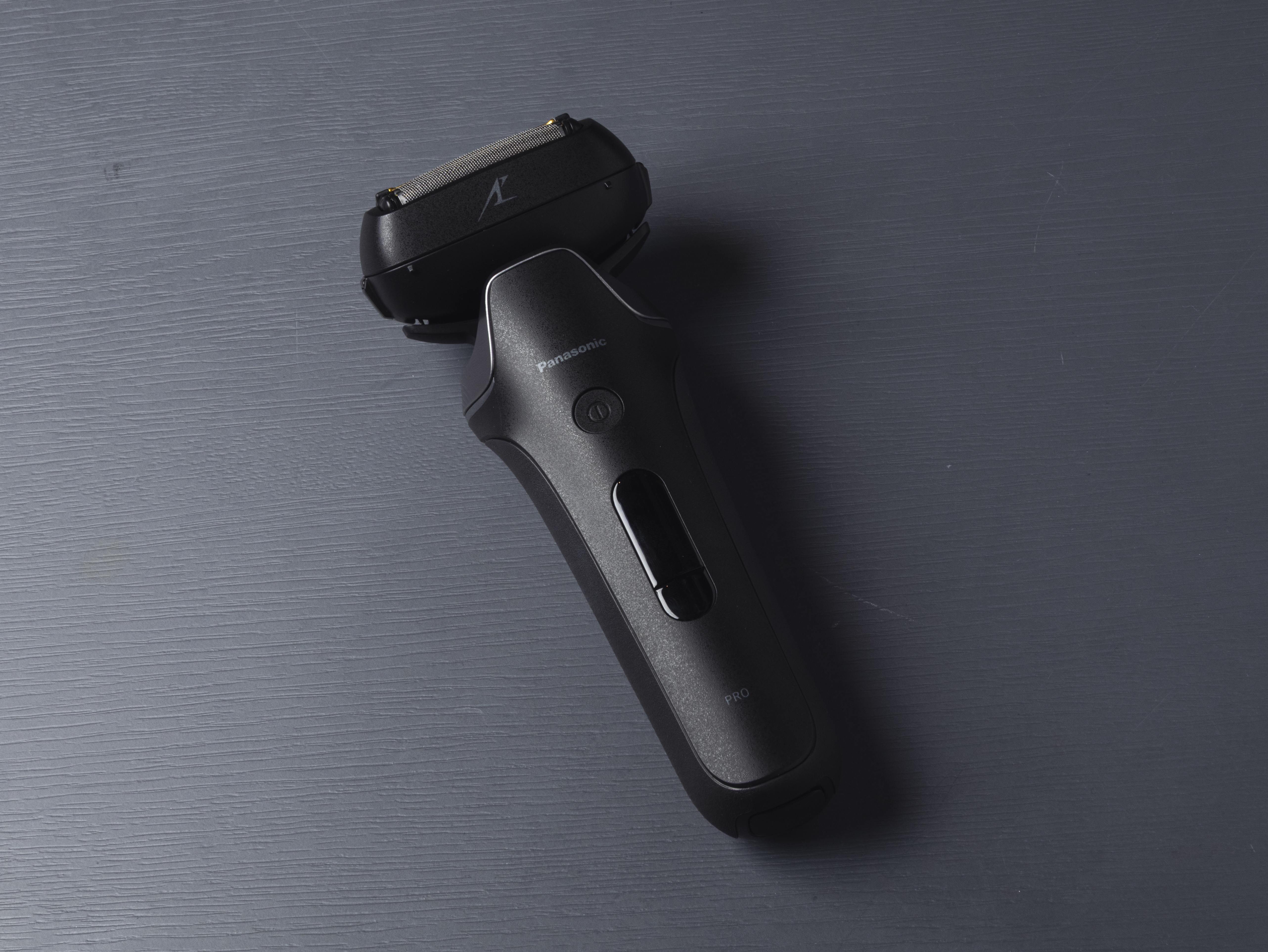 パナソニックの「ラムダッシュ PRO 6枚刃」は何がすごい？濃いヒゲ