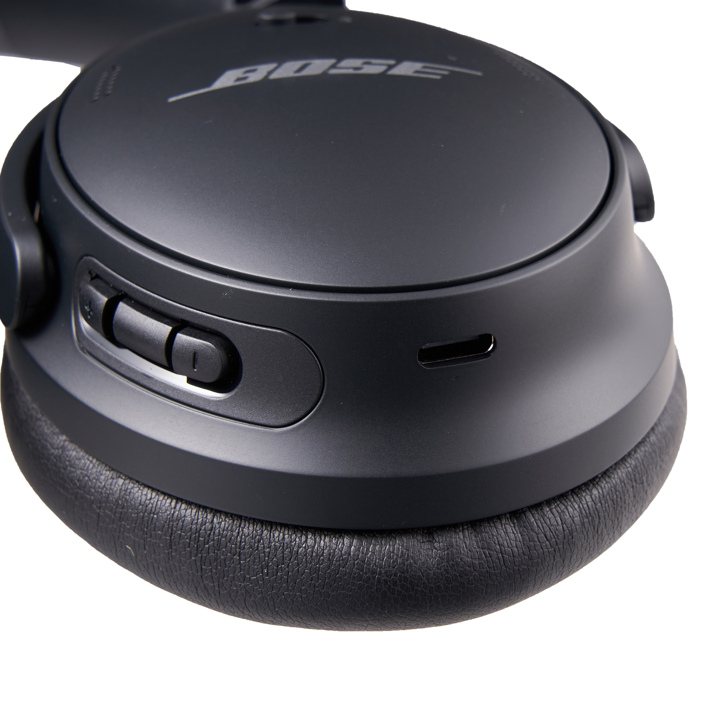 QuietComfort 45 headphones 6