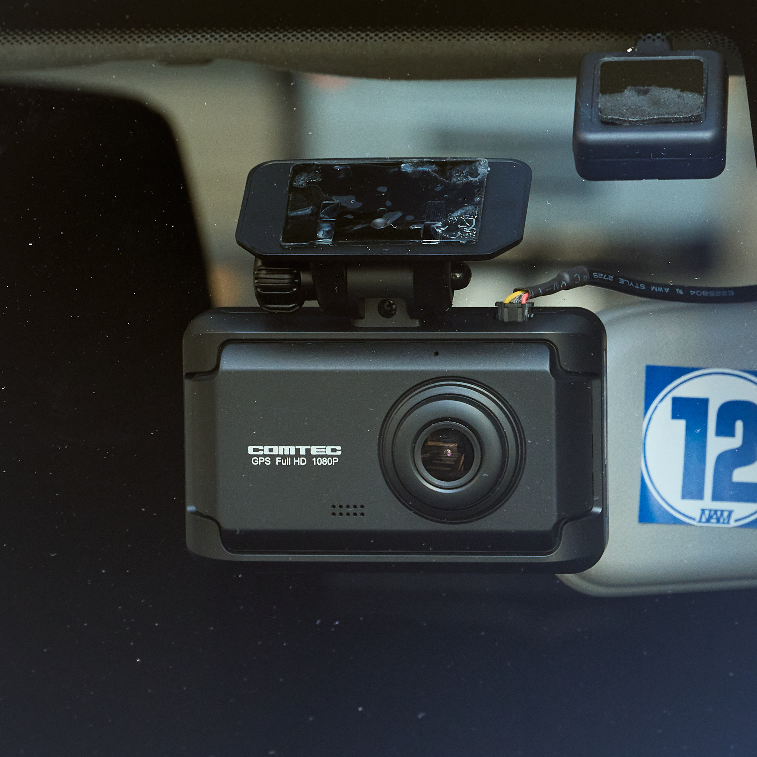 コムテック ドライブレコーダー ZDR041を検証レビュー！フロント用