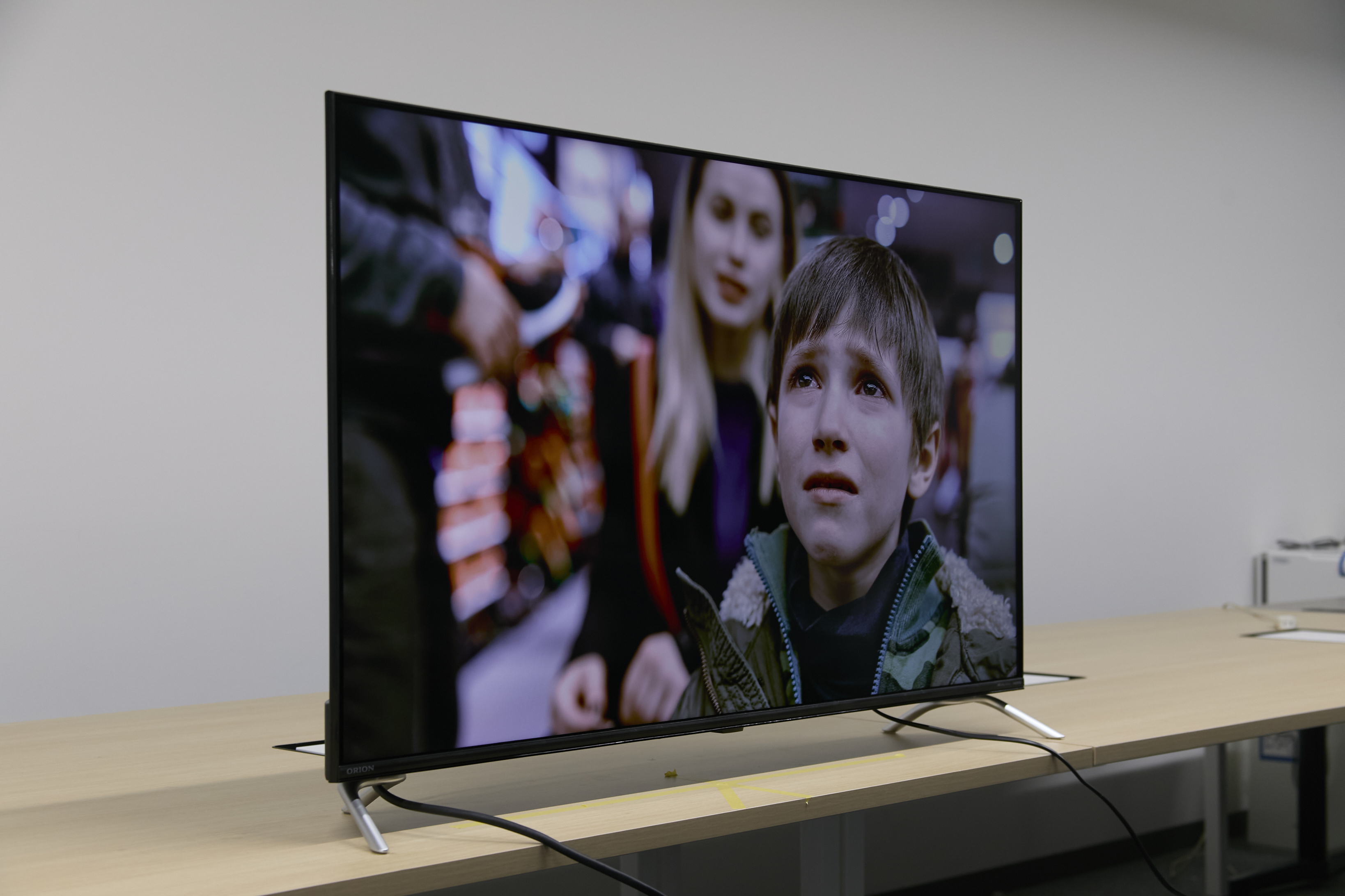 AndroidTV搭載 チューナーレス スマートテレビ 11