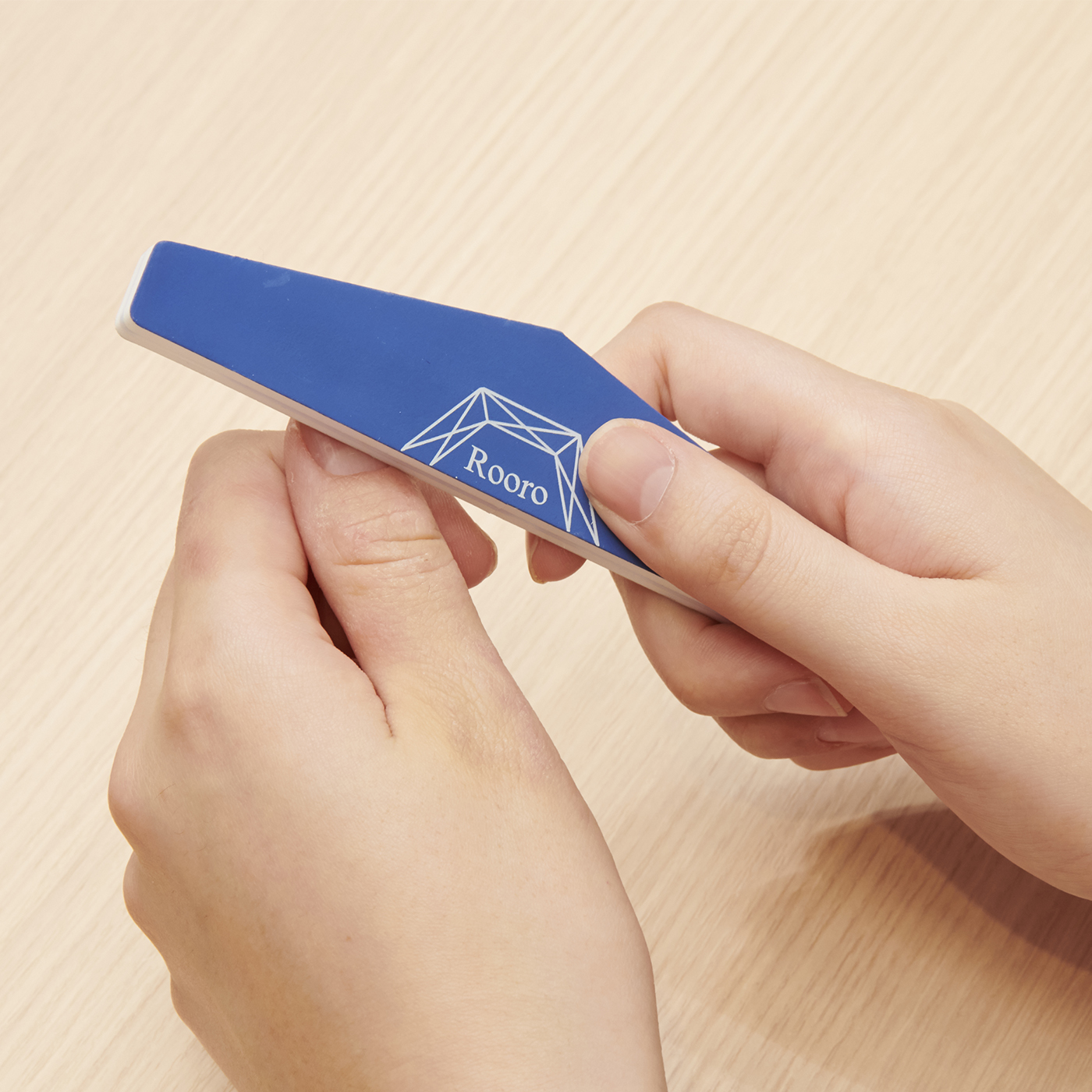 柳瀬 Rooro ネイルグロスシャイナーを全18商品と比較 口コミや評判を実際に使ってレビューしました Mybest