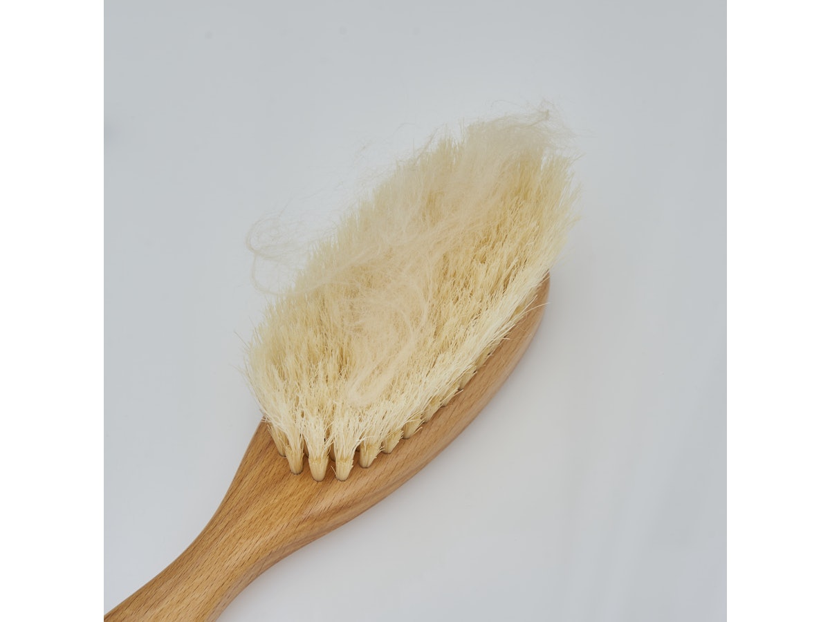 江戸屋 手植え洋服ブラシ 万能タイプ極上をレビュー!クチコミ・評判を 江戸屋 手植え洋服ブラシ 万能タイプ極上をレビュー!クチコミ・評判を