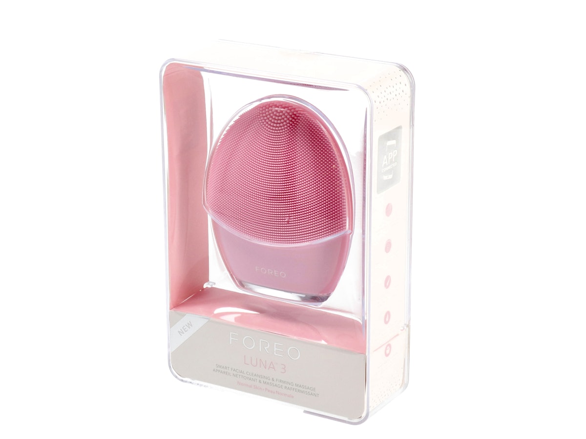 FOREO LUNA™ 3を検証レビュー!電動洗顔ブラシの選び方も紹介 FOREO LUNA™ 3を検証レビュー!電動洗顔ブラシの選び方も紹介