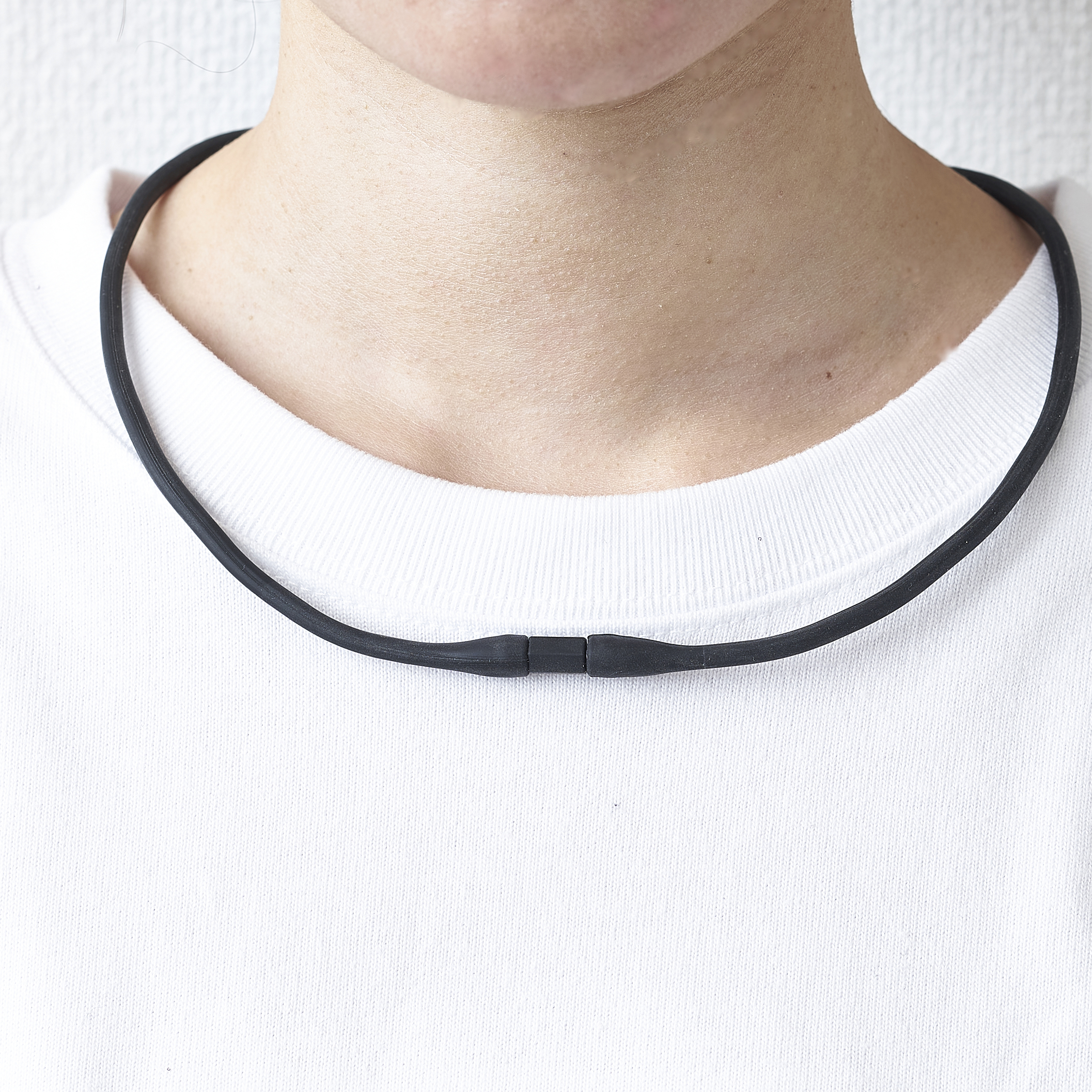 625円 い出のひと時に とびきりのおしゃれを ピップ マグネループex ブラック 60cm