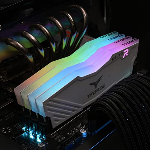 デスクトップゲーミングメモリーモジュール 3