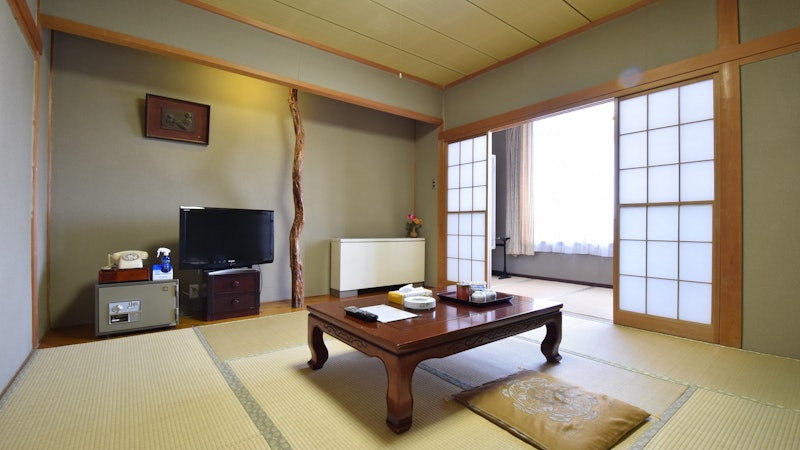 ホテルニュー梅屋 4