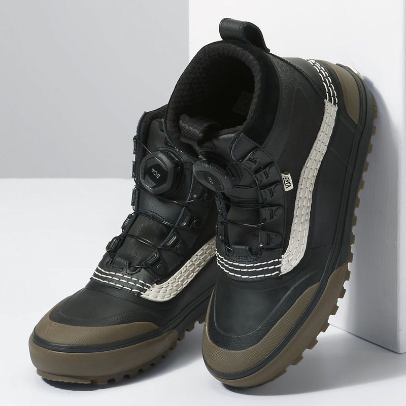 Standard Mid BOA Snow Mte Boot 3