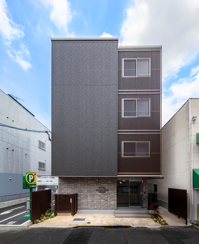 グランドベース岡山駅前 1