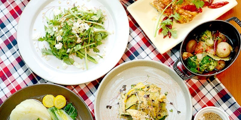 OVAL CAFE 3