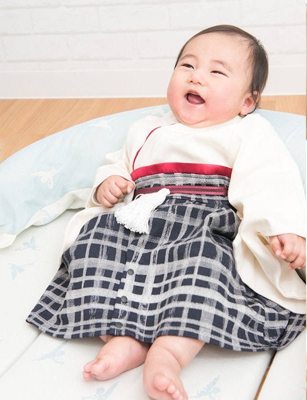 素肌に優しいオーガニックコットン 袴ロンパース 10