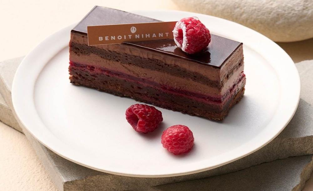 BENOIT NIHANT GINZA 5