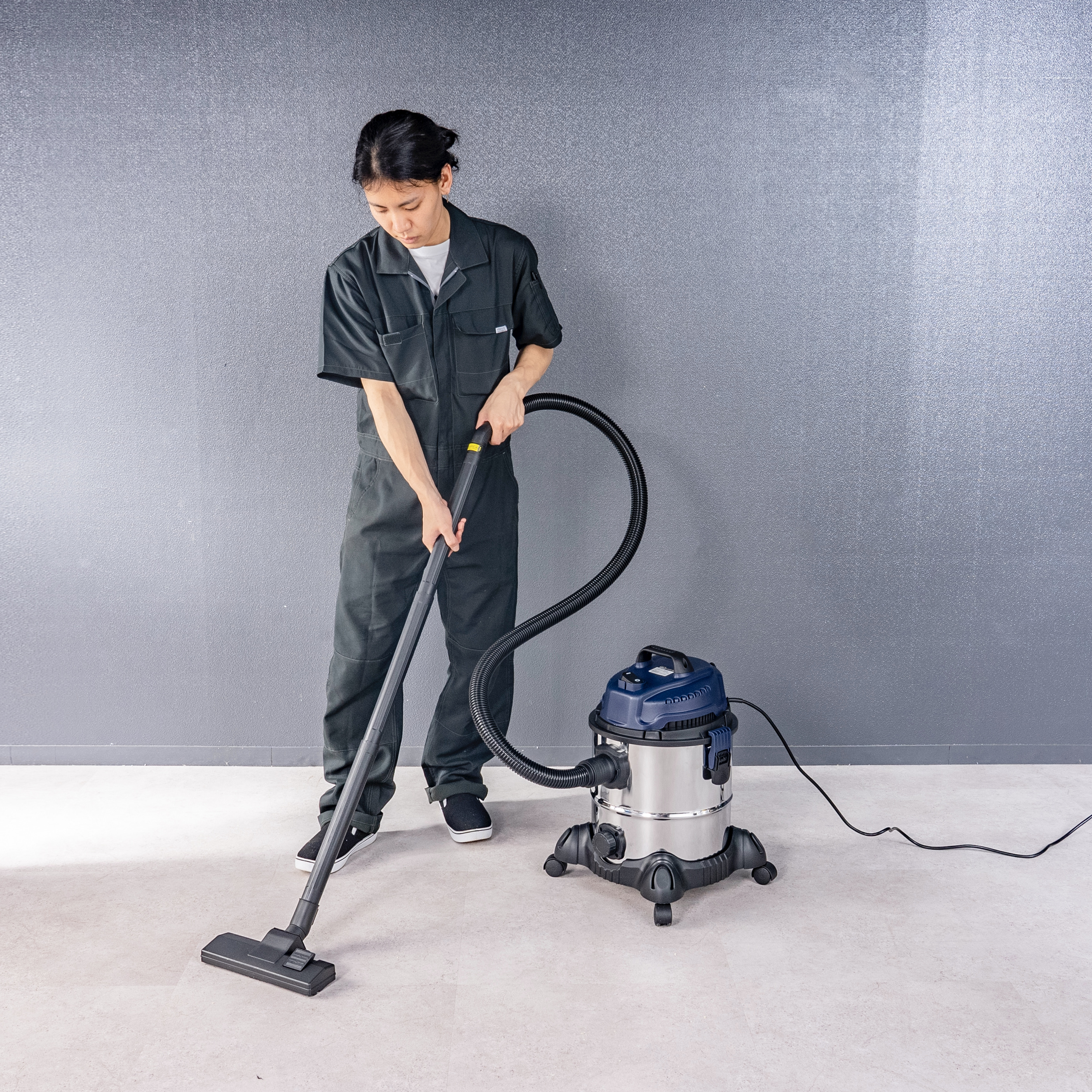 高儀 EARTH MAN 乾湿両用バキューム&ブロワ VCM-20STAを検証レビュー