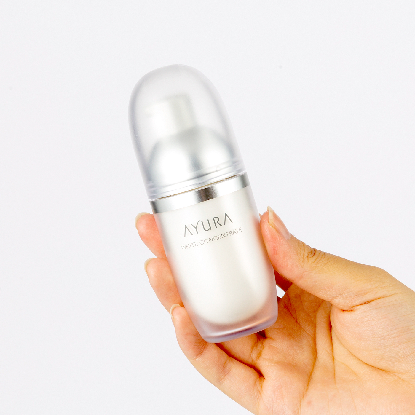 ディオール スノー アルティメット エッセンス オブ ライトをレビュー