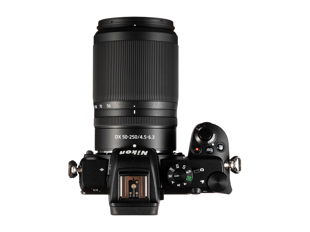 Nikon Z 50 ダブルズームキットをレビュー!クチコミ・評判をも Nikon Z 50 ダブルズームキットをレビュー!クチコミ・評判をも