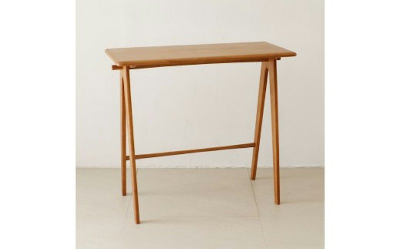 spera Compact Desk 1
