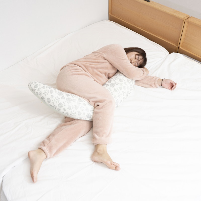 徹底比較 妊婦さんにおすすめの抱き枕人気ランキング14選 シムスの体位の補助や腰の負担軽減にも Mybest