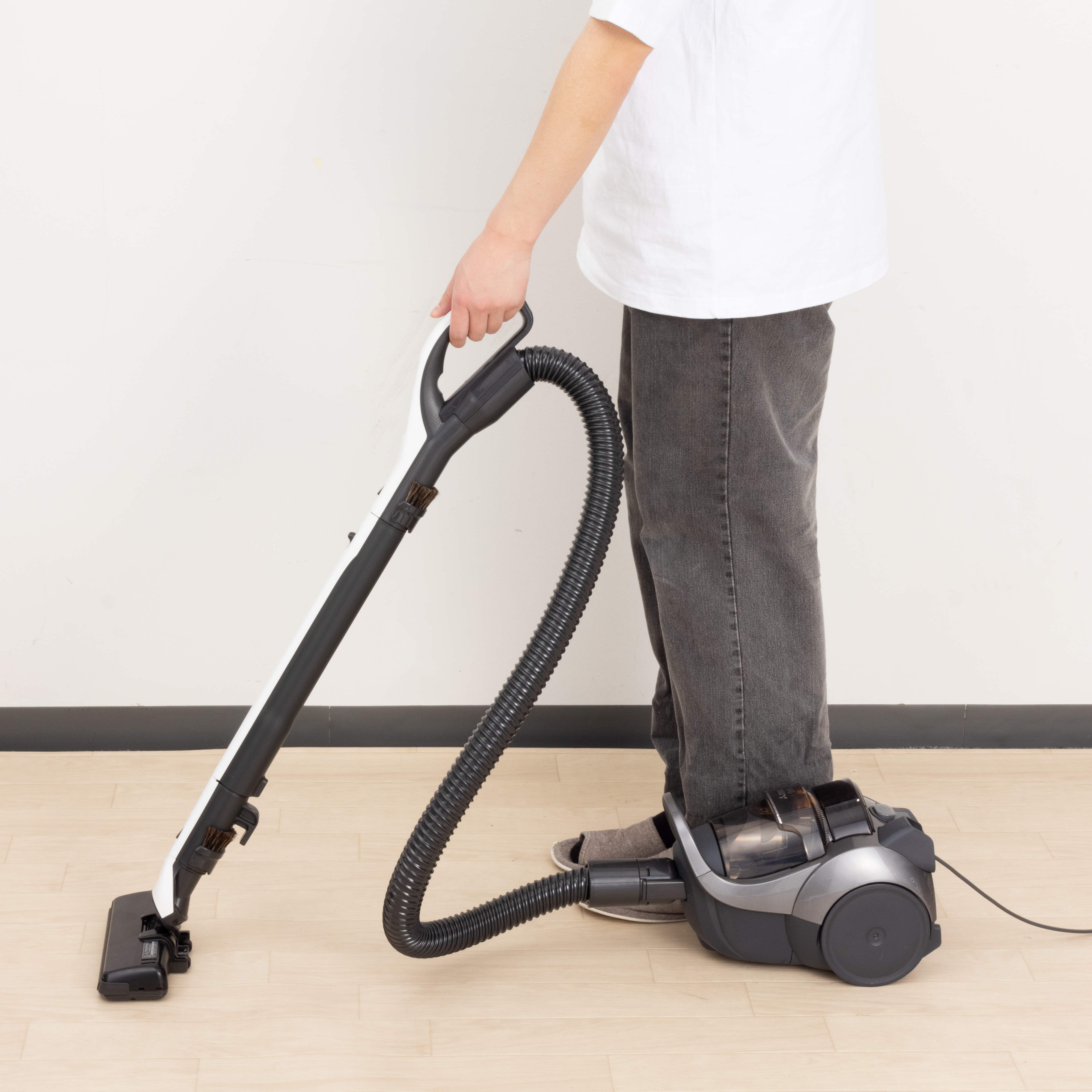 【2025年製】三菱電機 掃除機 TC-ED2E-H サイクロン式 クリーナー 楽天市場】三菱電機 TC-ED2E-H サイクロン式掃除機TCED2EH