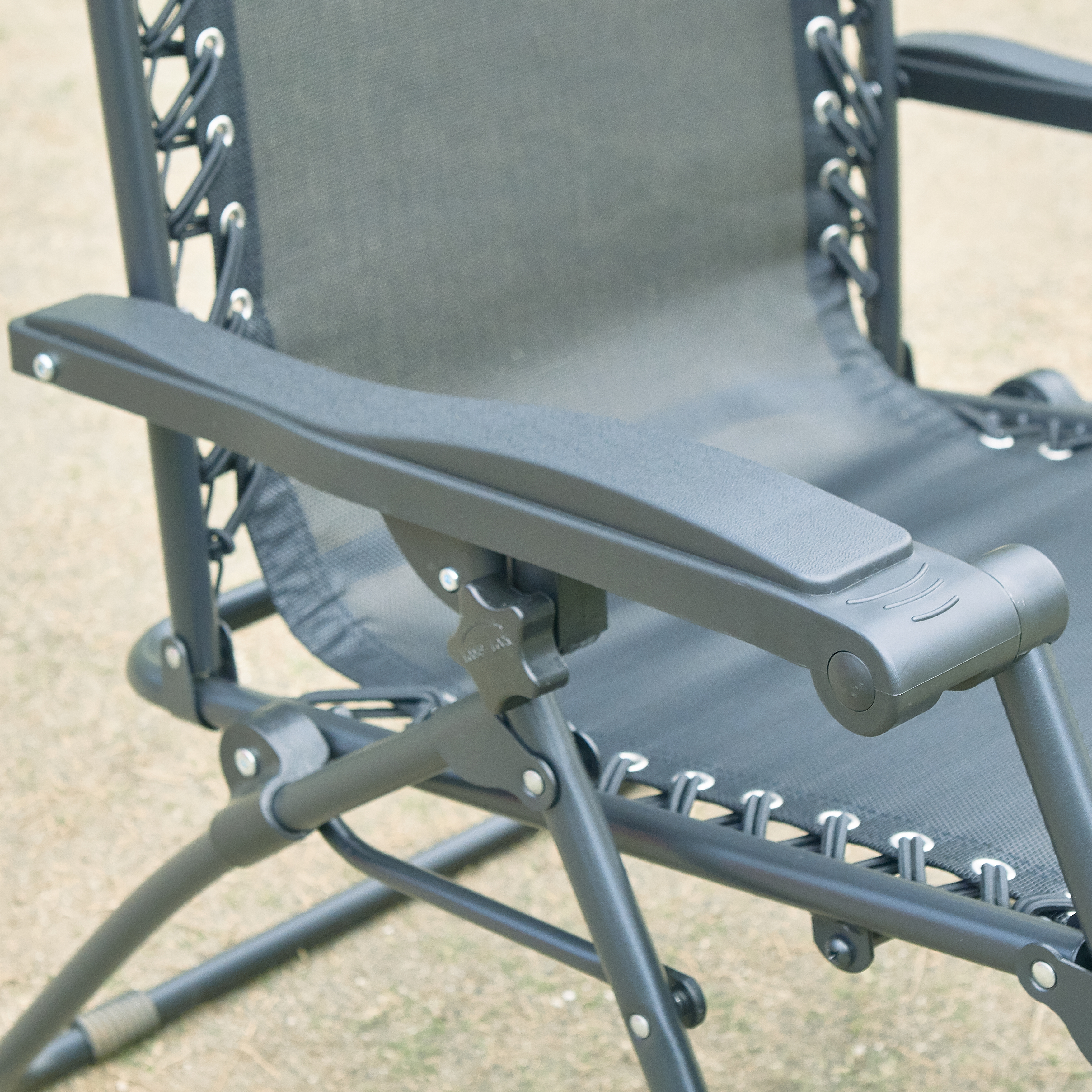 Amazonベーシック ゼログラビティーチェアを全11商品と比較 口コミや評判を実際に使ってレビューしました Mybest