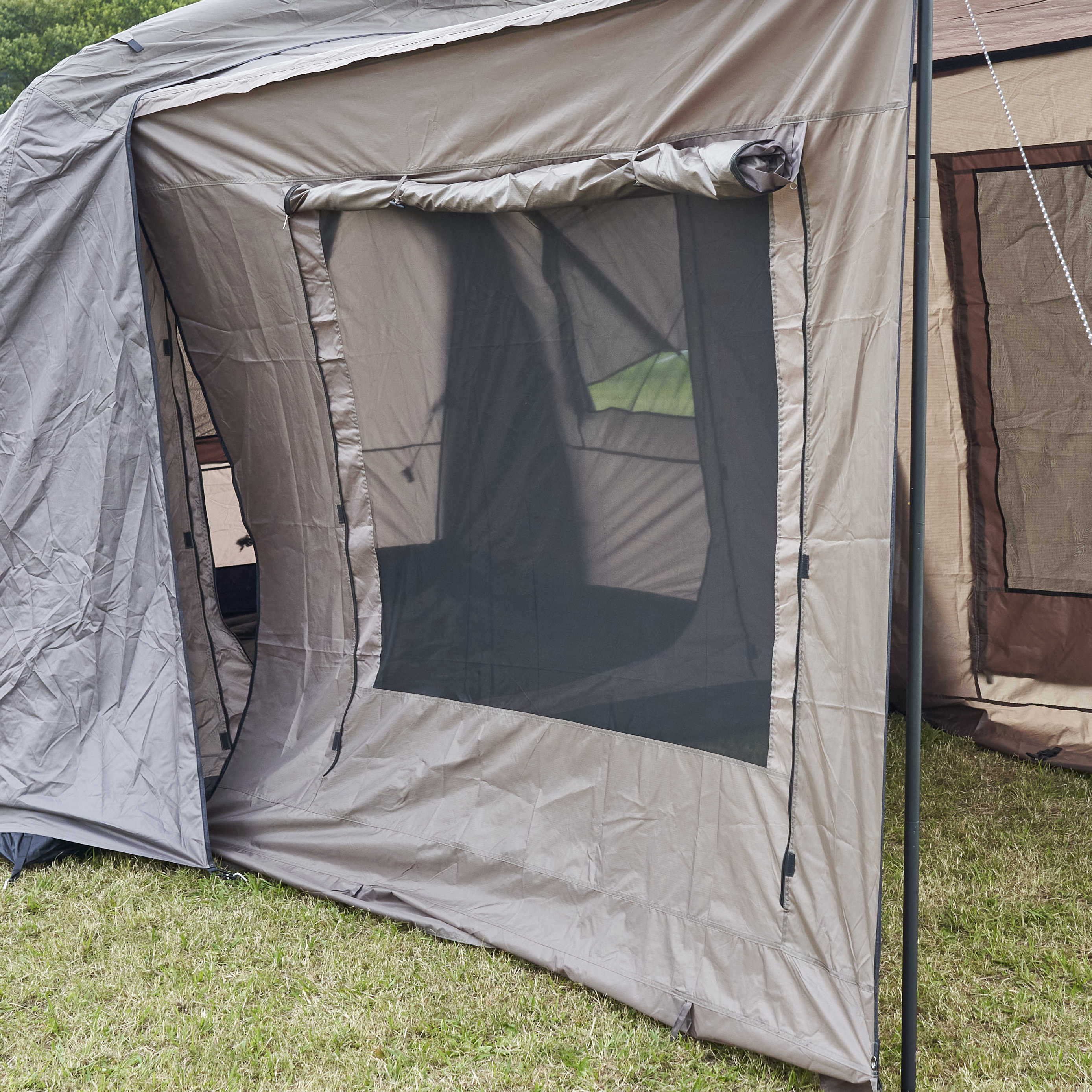 READY Tent 2 9