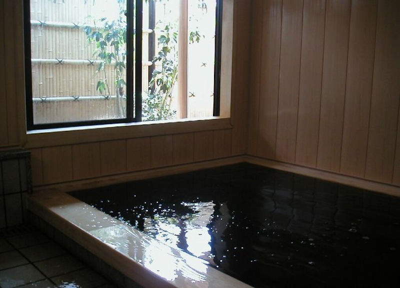 佐和田温泉 旅館 入海 1