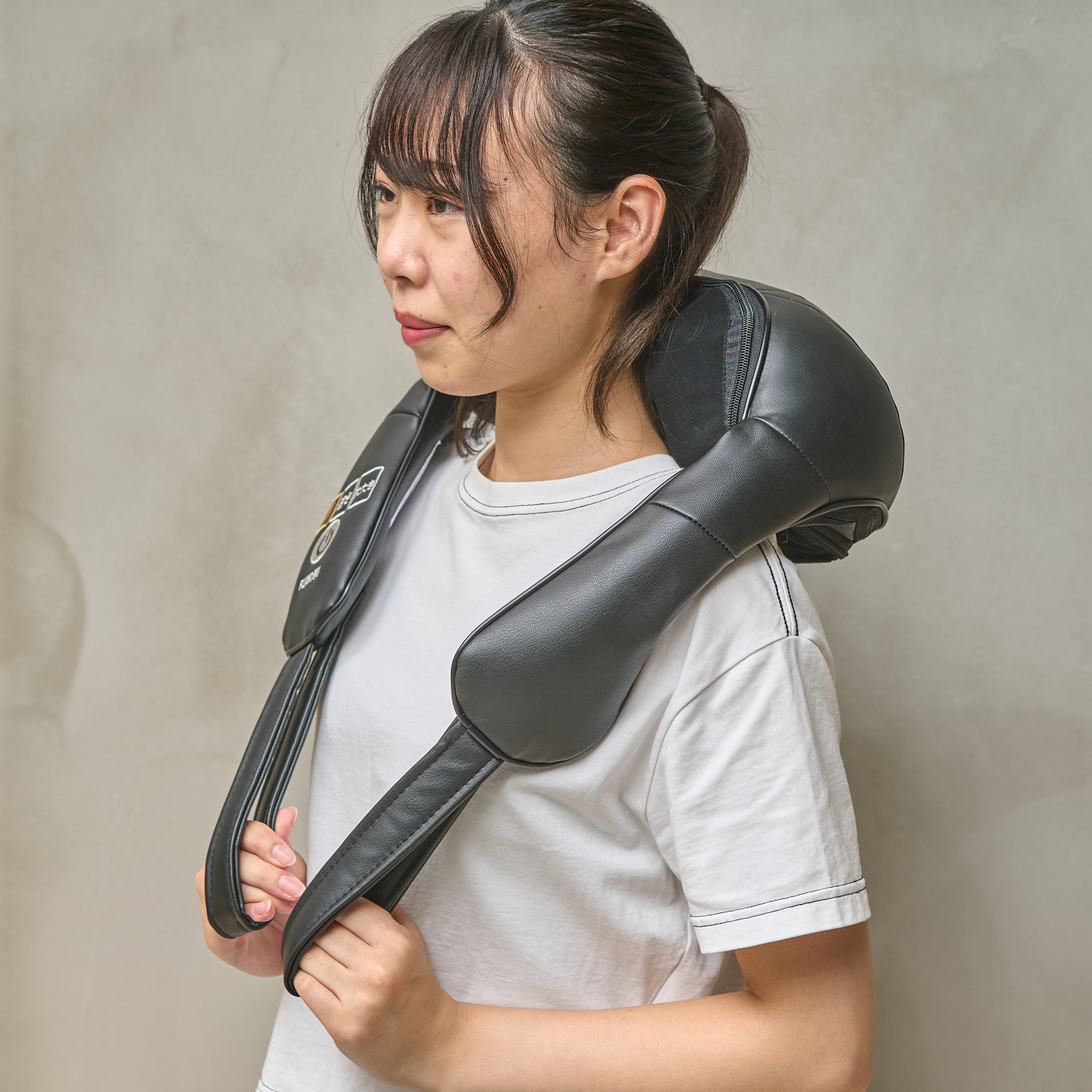 フジネックマッサージャー 4