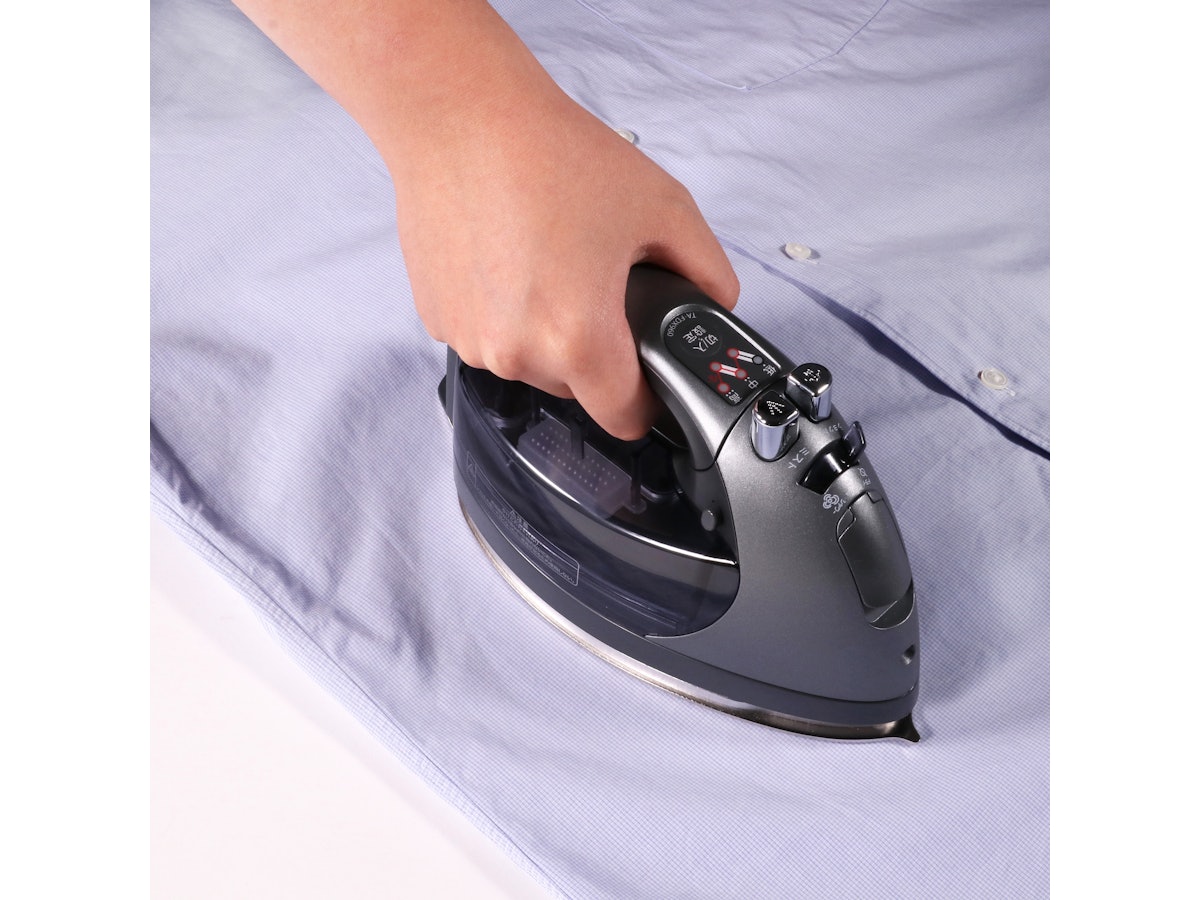 東芝ライフスタイル La・Coo コードレスアイロン TA-FDX960を検証 東芝ライフスタイル La・Coo コードレスアイロン TA-FDX960を検証