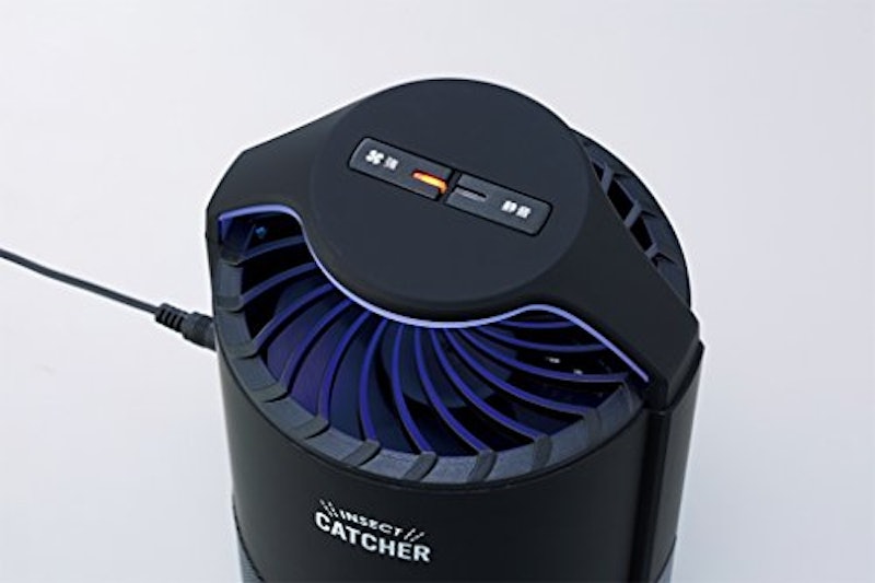 LED蚊取り捕虫器 2