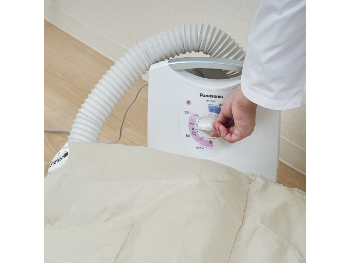 美品】 Panasonic 布団乾燥機 FD-F06A6-A ブルー Panasonic FD-F06A7-A 美品】 Panasonic 布団乾燥機 FD-F06A6-A ブルー Panasonic FD-F06A7-A