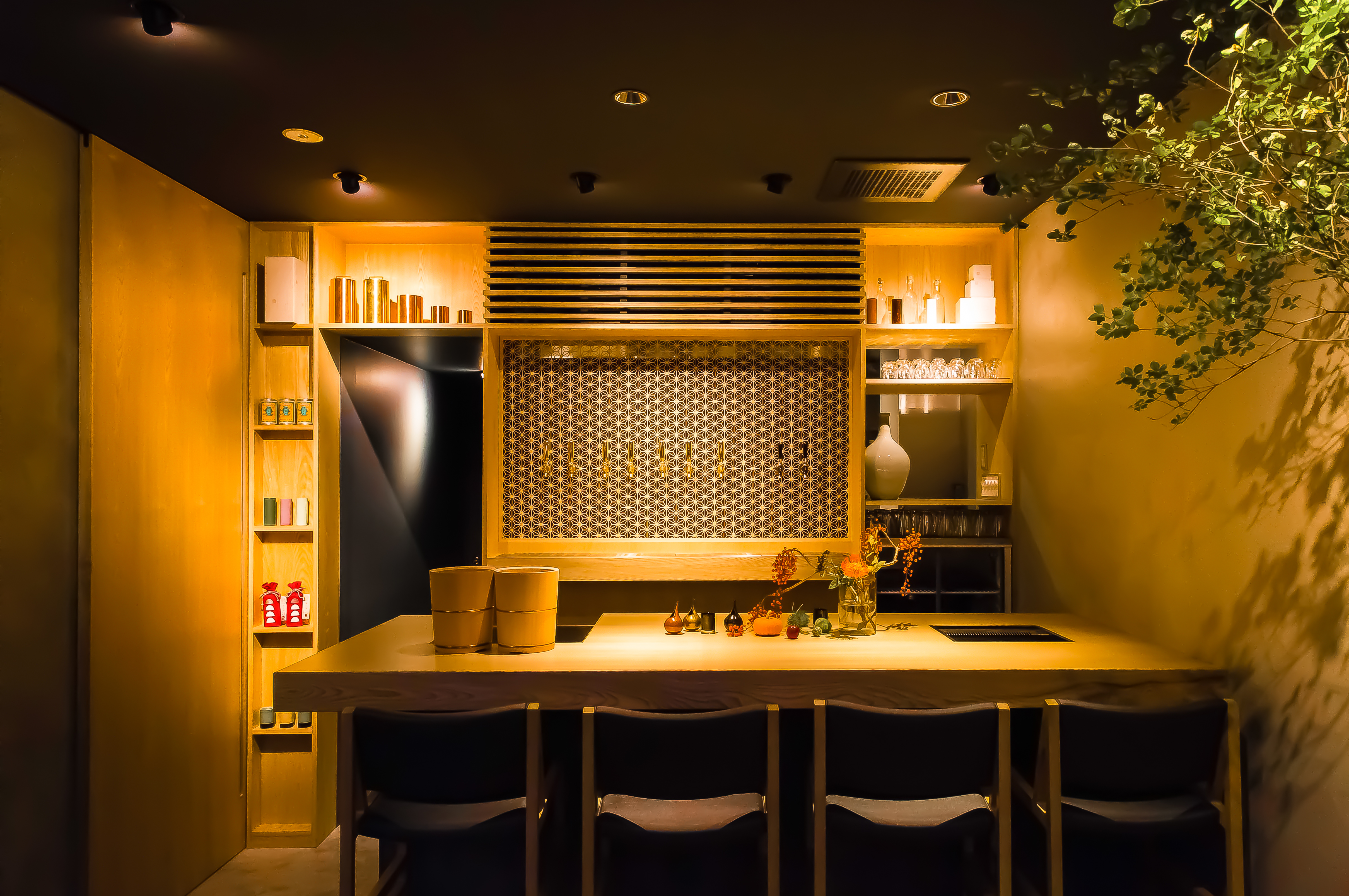 AET HOTEL 4
