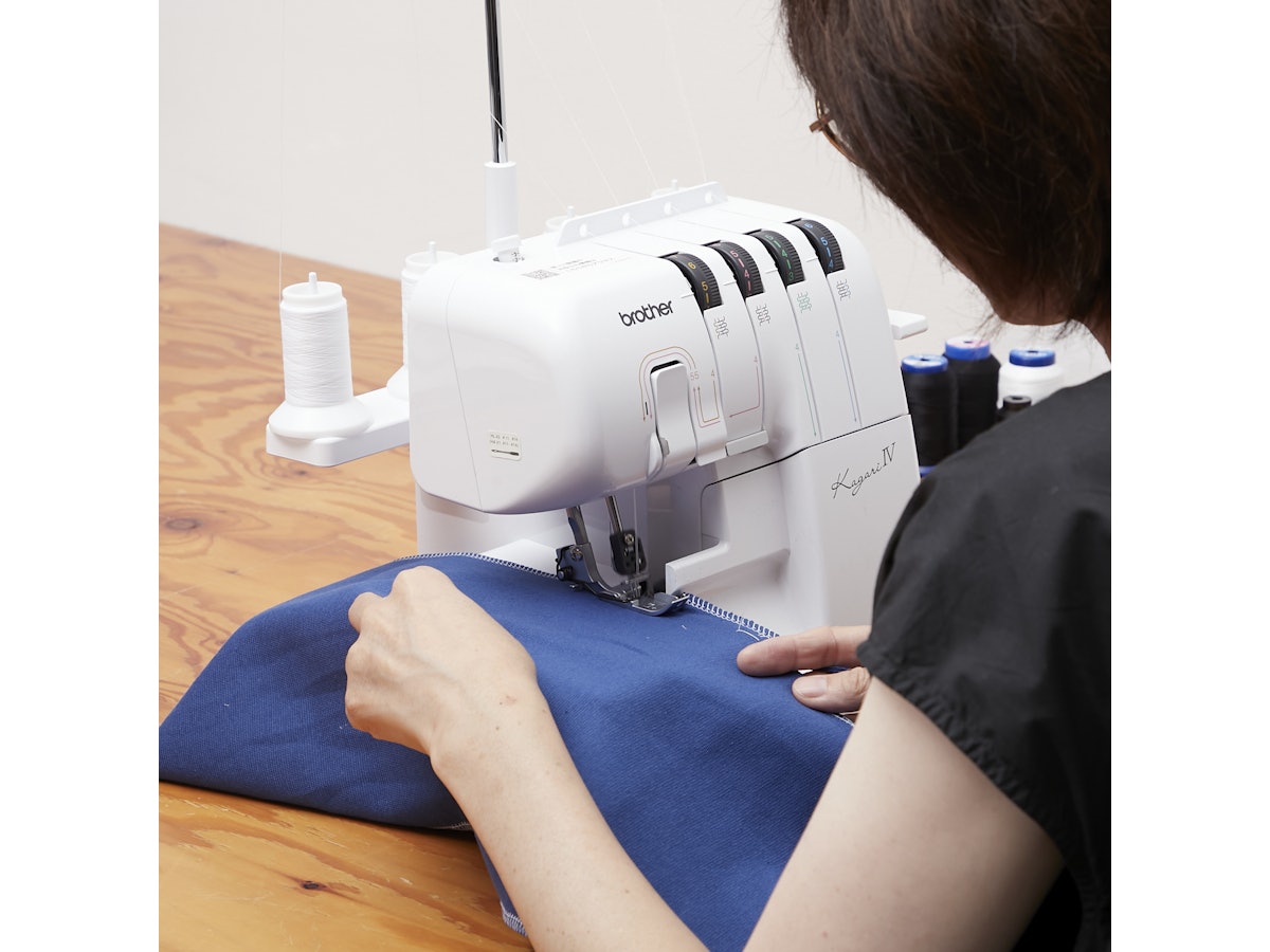 美品 brother ロックミシン kagari IV ブラザー工業 ロック 美品 brother ロックミシン kagari IV ブラザー工業 ロック