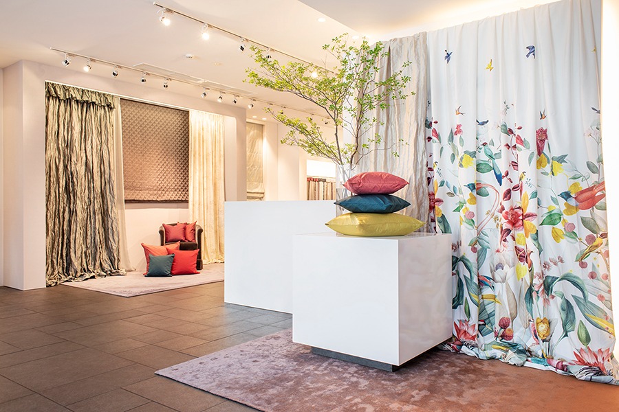 最終価格！②オーダーカーテン　4枚セット　フジエテキスタイル　リリカラ 最終価格！②オーダーカーテン4枚セットフジエテキスタイルリリカラ