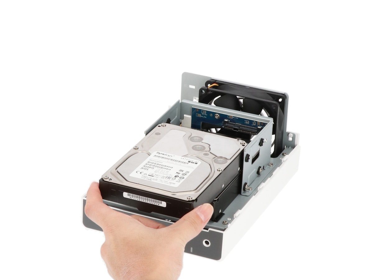 Synology DiskStation DS220jを検証レビュー!NASの選び方も紹介 Synology DiskStation DS220jを検証レビュー!NASの選び方も紹介