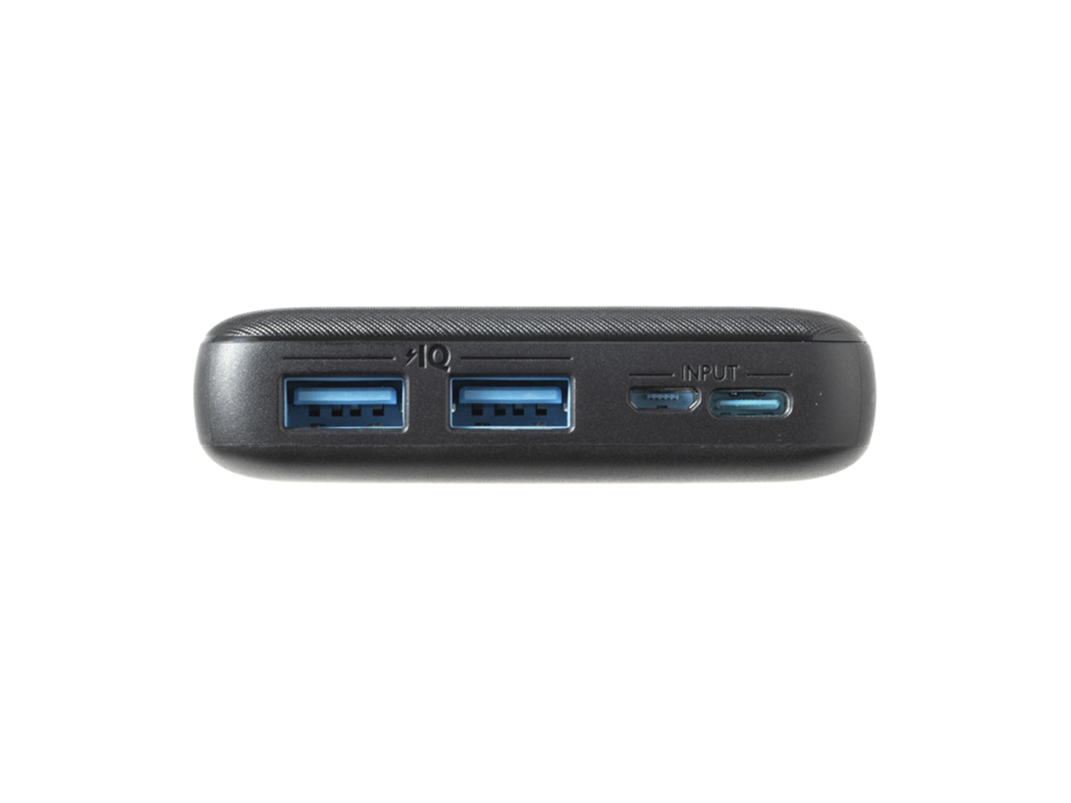 Anker PowerCore Essential 20000をレビュー!クチコミ・評判を Anker PowerCore Essential 20000をレビュー!クチコミ・評判を