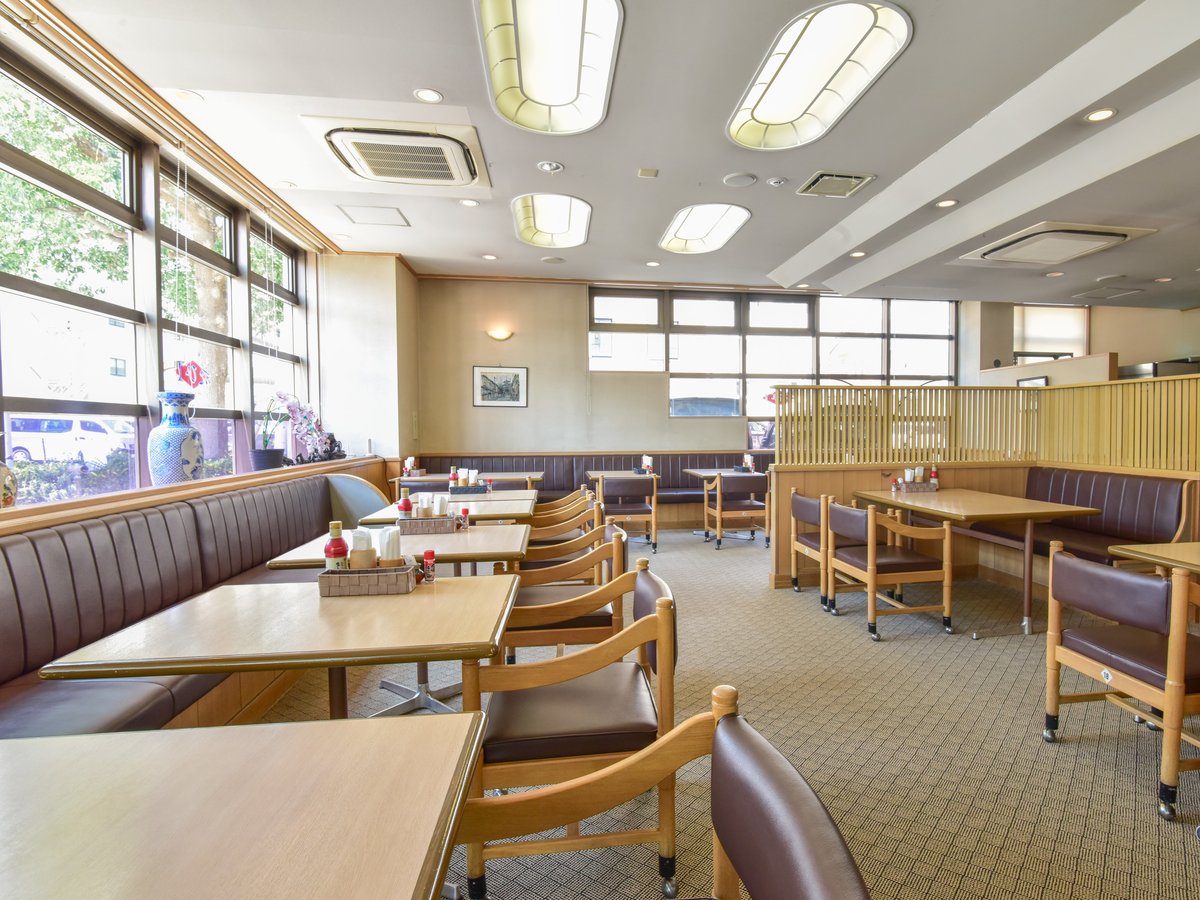 四日市シティホテルアネックス 6