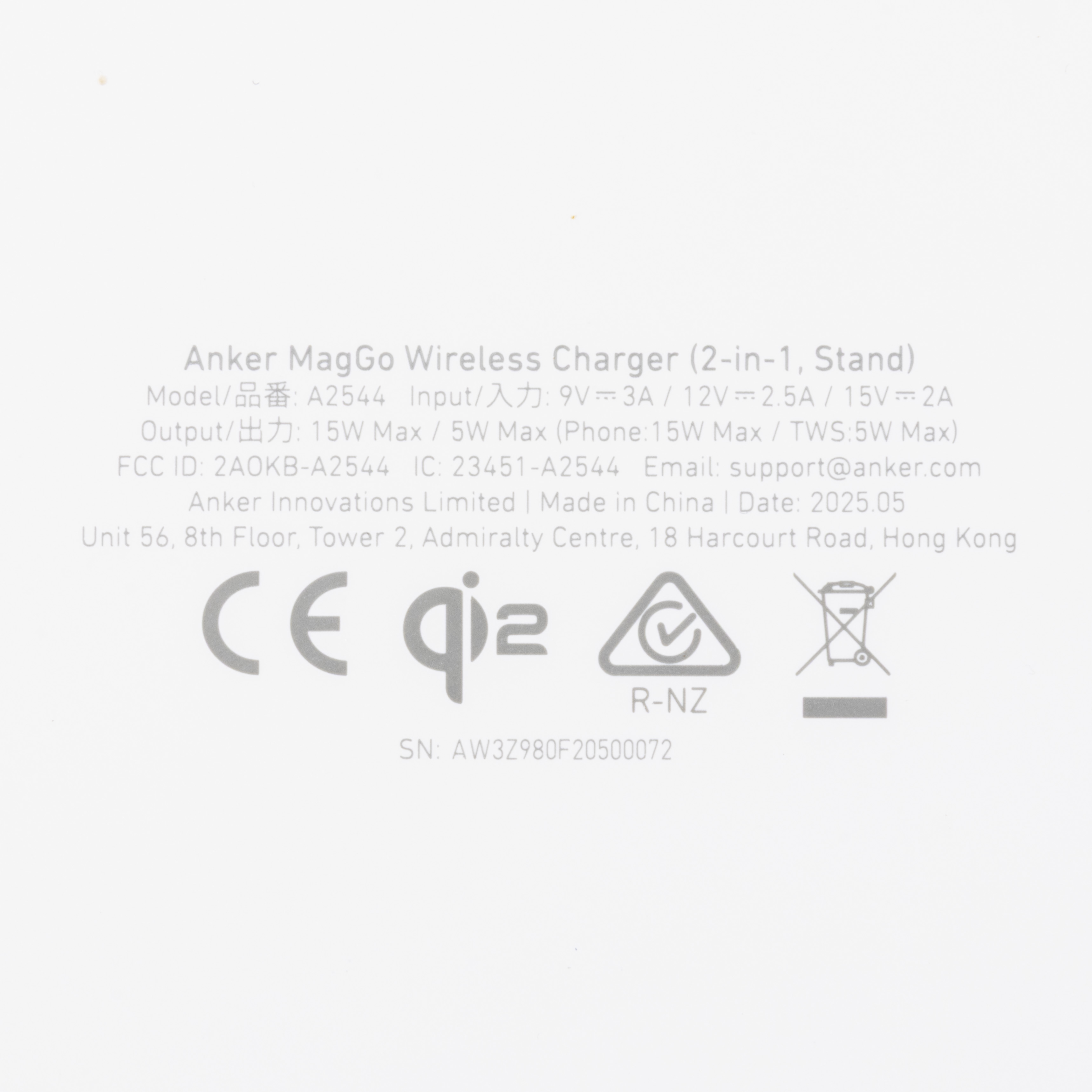 Wireless Charger (2-in-1, Stand) 6