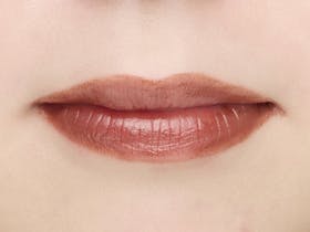 L'OREAL YVES SAINT LAURENT ラブシャイン リップスティックを検証レビュー!口紅・リップスティックの選び方も紹介 2