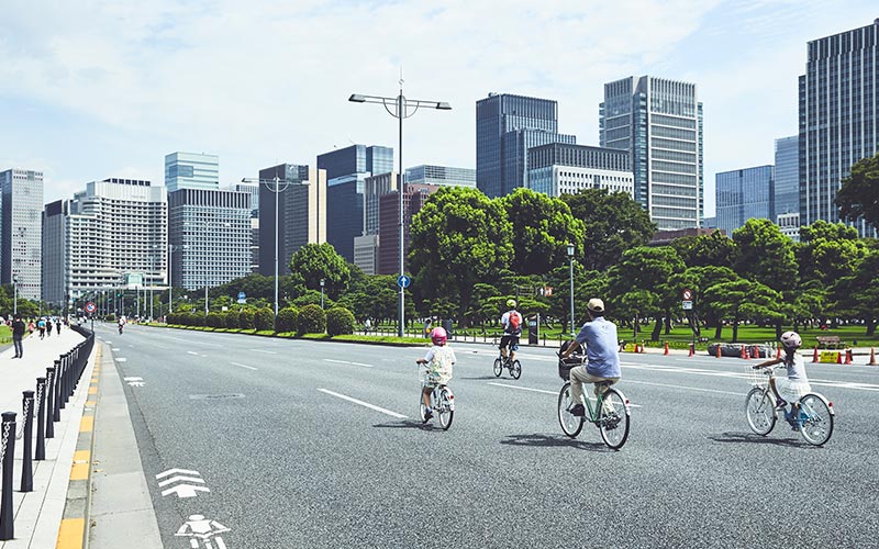 自転車 サンダル ストア 東京